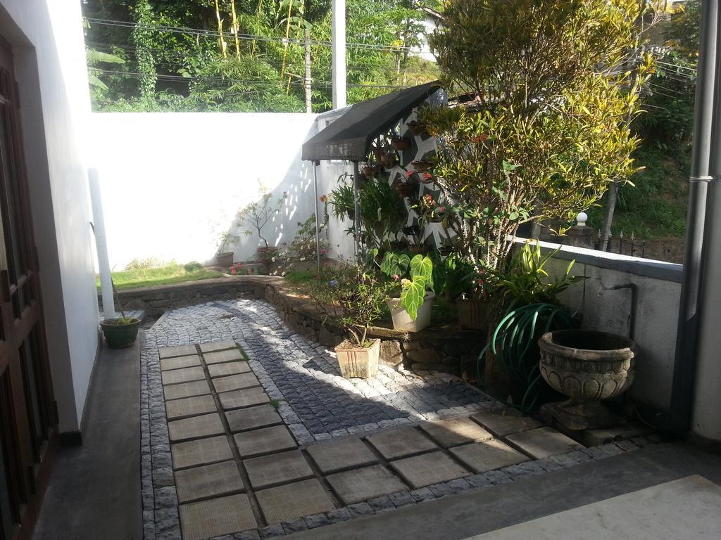 Aaranya Residence Kandy Luaran gambar