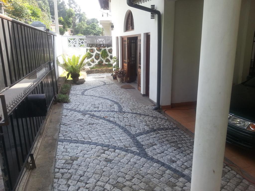 Aaranya Residence Kandy Luaran gambar